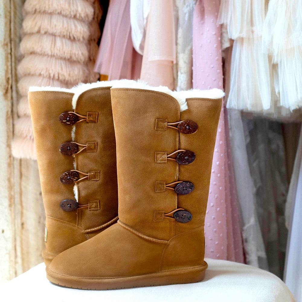 BearPaw Lori Hickory Boots (Brand New)